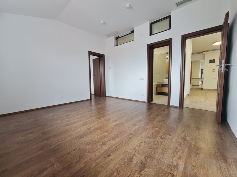 Herastrau, Penthouse exclusivist de inchiriat, 4 camere, 156 mp, living.